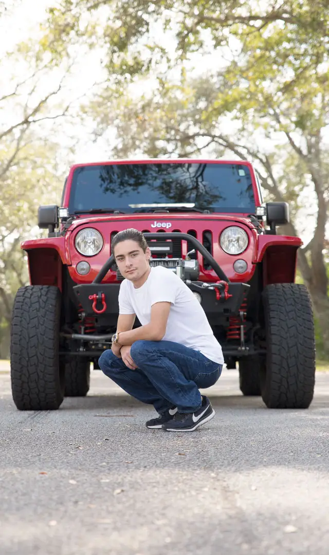 Janet--Chrys-Photography_Seniors_Jacksonville-Beach-jeep