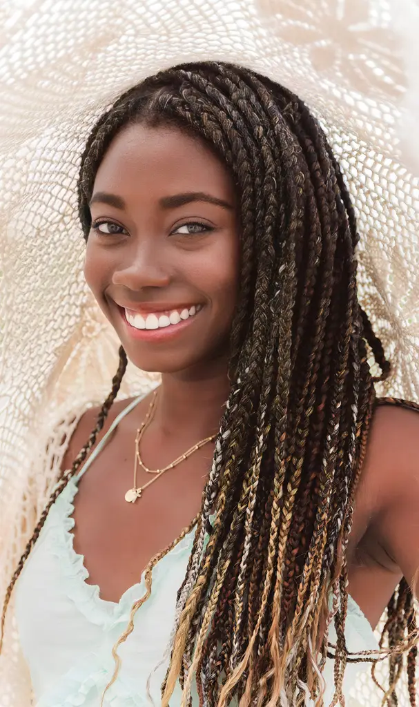 Purple Hippo-Photography_Senior-Portraits_Jacksoksonville-Beach_Neptune-beach_senior-portraits-607x1024